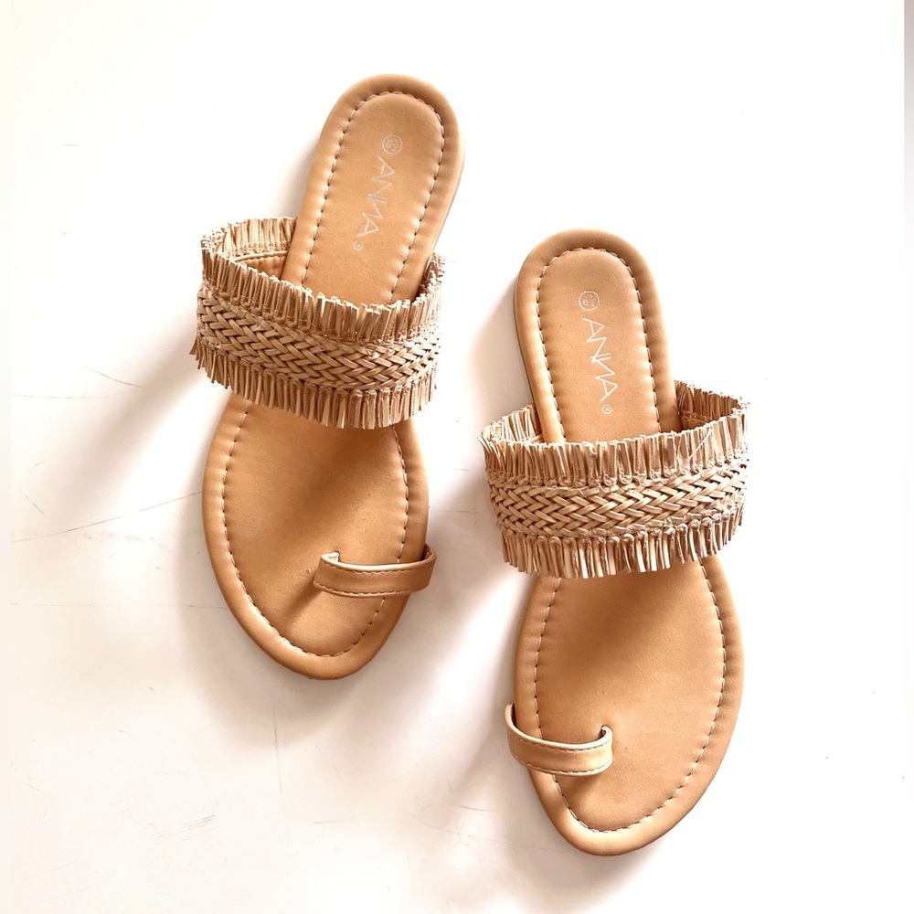 Women's Tan Raffia Sandals size 6.5